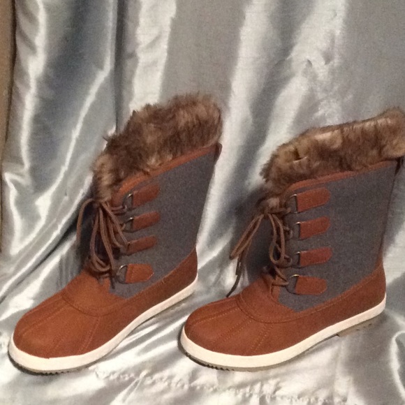 Lydiia Faux Fur Winter Boot, Grey Multicolor, Padded Insole, NWT - Picture 4 of 7